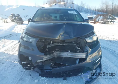 2022 Chrysler Pacifica Touring L z USA, uszkodzony, nr VIN 2C4RC1BG4NR198755